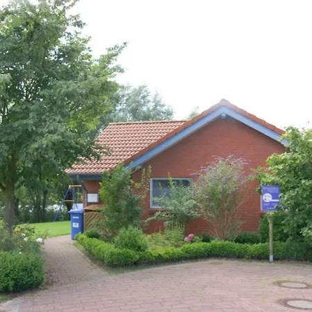 Ferienhaus 4 Personen Mit Kanu, Kaminofen Und Herrlichem Seeblick In Otterndorf