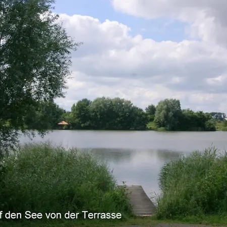 4 Personen Mit Kanu, Kaminofen Und Herrlichem Seeblick In Ferienhaus *