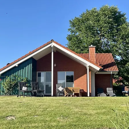 Ferienhaus 4 Personen Mit Kanu, Kaminofen Und Herrlichem Seeblick In Otterndorf