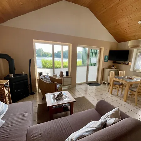 4 Personen Mit Kanu, Kaminofen Und Herrlichem Seeblick In * Otterndorf