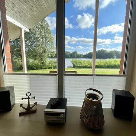 Ferienhaus 4 Personen Mit Kanu, Kaminofen Und Herrlichem Seeblick In